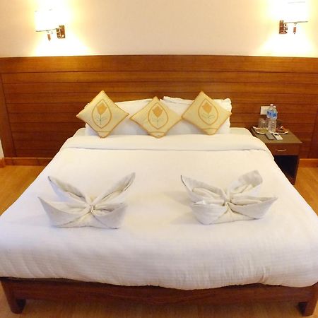 Hotel Greenland Pokhara Exterior foto